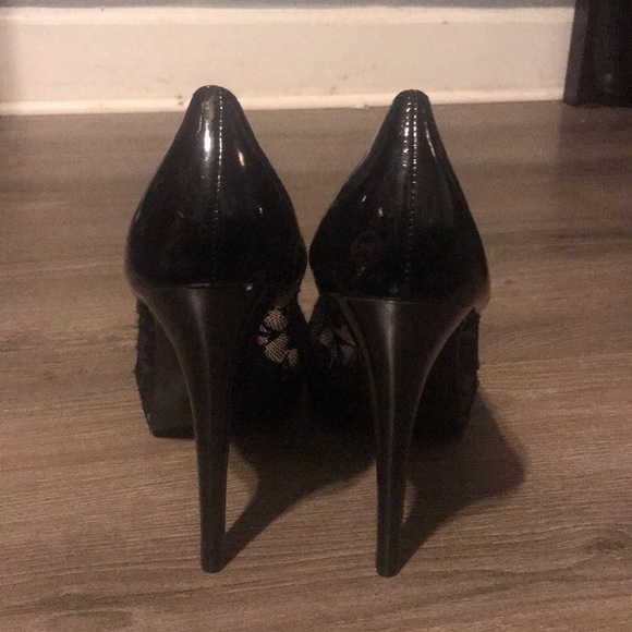 Guess Floral Mesh Black Heels 8.5 - Picture 3 of 4